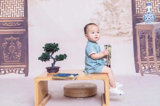 扬州宝宝边吃奶边挣扎烦躁 扬州宝宝边吃奶边挣扎烦躁